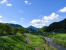 当館近くの橋から見える、美しい眺めです。四季折々の表情をお楽しみいただけます。
