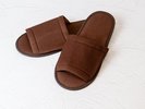 ■使い捨てスリッパ(全客室に完備)