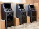 ■自動精算機(チェックイン・チェックアウト・両替が行えます)
