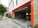 ■立体駐車場/予約不可/先着順(1泊/1,000円)