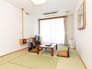 *【山側和室(一例)】お部屋から琵琶湖は望めませんが、ほっこりできる和室のお部屋です♪