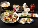*【季節の彩会席(一例)】当館の一番スタンダードのコース。毎月お品書きが変わります。