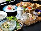 *【季節の彩会席(一例)】当館の一番スタンダードのコース。毎月お品書きが変わります。