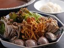 【秋】鍋仕立て(お食事一例)滋味深い出汁と絡み合い、体の芯まで温まる一品に仕上げました