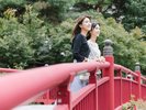【周辺・景観|温泉街】朱色の欄干が温泉街の風景に映え、記念撮影にぴったりのスポットです