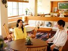 【ロビーラウンジ|小都里】木の温もりに包まれ、ゆっくりとお休みいただけます。