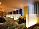 【お食事処|花散歩】広い座席間隔で落ち着いた雰囲気の中、安らぐ時間を※姉妹館 花結びの施設です。