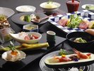 【春】会席料理(お食事一例)旬の食材を活かした繊細な味わいが魅力。
