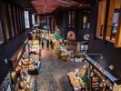 【当館から徒歩約12分】「金沢の台所」と呼ばれ、新鮮な海産物や加賀野菜が豊富に揃う「近江町市場」