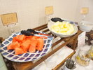 【朝食ビュッフェ】デザートには、フルーツやヨーグルトをご用意してます。