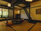 <火>川を眺める和室10畳とロフト (川見テラス付)【川側】