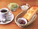 【朝食一例】コメダのモーニングセット(小倉あん)