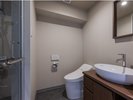 シングル:バス(シャワー)トイレ別、独立洗面台