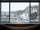 湯上がりに景色を眺めながら、のんびりとした時間