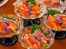 彩り豊かな海の幸も