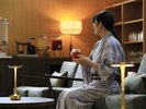 【ラウンジ】お好みのドリンクとともに愉しむ、寛ぎのひととき
