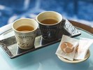 プレミアフロア限定特典 琉球銘菓とこだわりのやちむん茶器イメージ