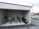 バイクの駐車場は電話予約制です