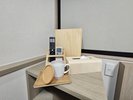スタイリッシュな中でも木のぬくもりをどうぞ