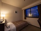 【シングルルーム】14u、Wi-Fi完備、調光付照明、有料VOD有、TV32インチ