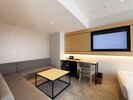 【フォースルーム】テーブルを囲んでお食事もお楽しみいただけます♪