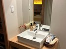 【奈良モダンルーム】洗面台、お風呂、トイレが独立していて、朝の準備も快適♪