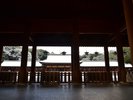 橿原神宮 内拝殿当館最寄り駅近鉄奈良駅〜大和西大寺駅乗換〜終点橿原神宮前駅にて下車(約40分)
