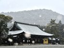 橿原神宮当館最寄り駅近鉄奈良駅〜大和西大寺駅乗換〜終点橿原神宮前駅にて下車(約40分)