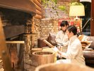 冬はロビーの暖炉前でゆっくりまったり