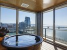 ◆絶景を独り占めできる展望露天風呂◆ 【湖側/禁煙】6階/特別室 展望温泉風呂付 ツインルーム