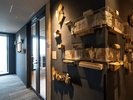 【ジ・アラウンドラウンジ】飛騨高山の廃材を使用したアート