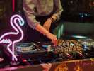 ���T���j���ɂ�DJ Night���J�Â��Ă��܂��􉹊y�𒮂��Ȃ�����������������I
