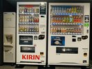 2階ソフトドリンク自販機アルコール自販機と製氷機