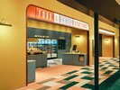 24時間使えるFood & Drink Station。セルフサービスで食べ物や飲み物をお手軽にショッピング。
