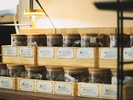 ウェルカムドリンクとして各種フレーバーの紅茶を提供しております。