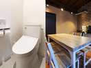 【客室内装<グランデ>】全室冷暖房、ウォシュレット付きトイレ完備