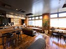 Lobby/ロビー:落ち着いた雰囲気のロビーは滞在中のお客様が集う場所になっています