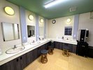 Hot Springs/温泉:男性の湯脱衣所…ウォーターサーバーも設置