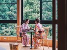 露天風呂休憩所/湯上り後はコーヒー牛乳で乾杯♪