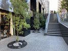 喫煙スペースは屋外にございます