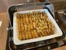 【朝食:和み】日替わり揚げ物(コロッケ・ちくわの磯部揚げ)