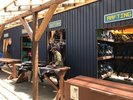 アウトドア体験施設TOP水上カンパニーウェットスーツ貸し出し場