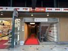 エントランス ルーマプラザの入口です。カプセルフロントは3Fです
