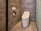 ・【スタンダード和洋室】トイレには温水洗浄機能付きで、快適にご利用いただけます