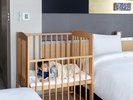 ベビーベッド ※ご利用は2歳未満まで ※数量限定 ※モデル:0歳7か月 ※写真はイメージです