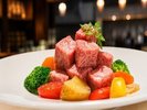 佐賀県産和牛サイコロステーキ付き和懐石料理
