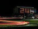 富士24時間スーパー耐久レースの際にホテルに浮かび上がった24hの文字