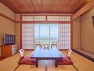 ◆【和室10畳】(バス付)海が見えるお部屋。バス・洗浄機付きトイレ付。