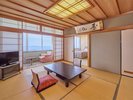 ◆【特別室 10畳+ツイン】最上階から望む特別な景色。三河湾一望の眺望をお楽しみ下さい。