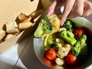 アヒージョ!バケットも少し焼くとさらに美味しくなります!